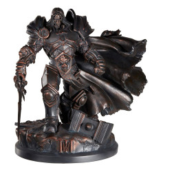 World of Warcraft statuette...